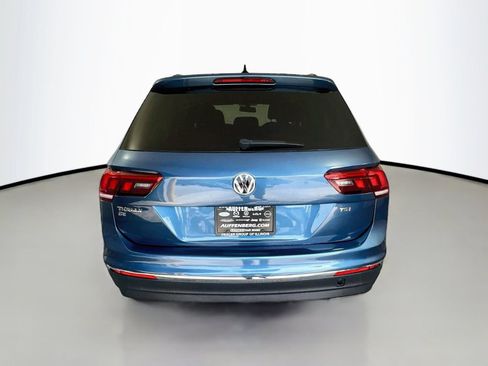 Used 2018 Volkswagen Tiguan SE FWD image 6