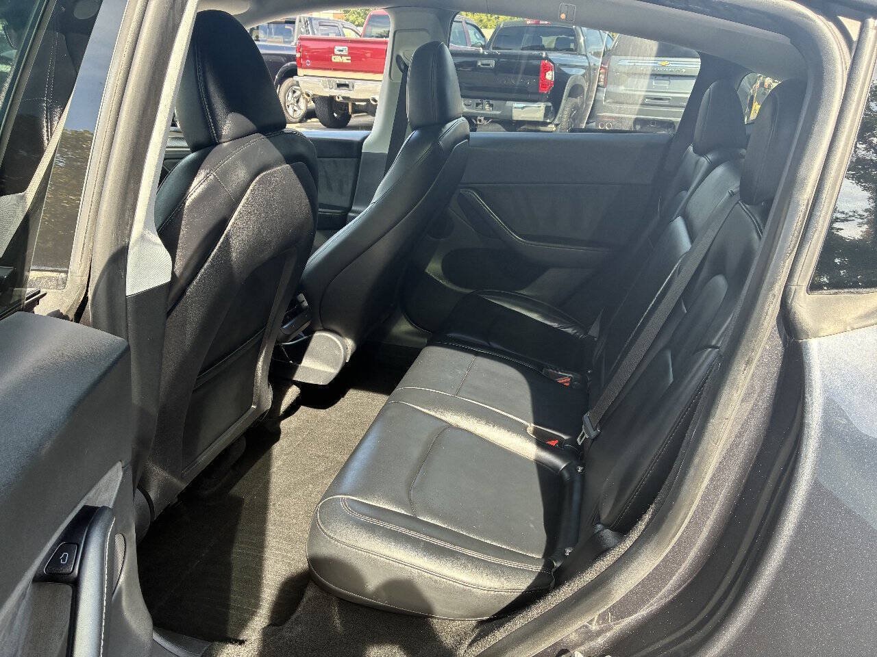 Used 2024 Tesla Model Y Long Range AWD/4WD image 14