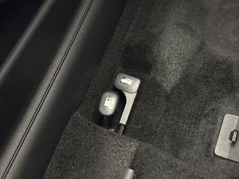 New 2026 Hyundai Elantra Limited image 18