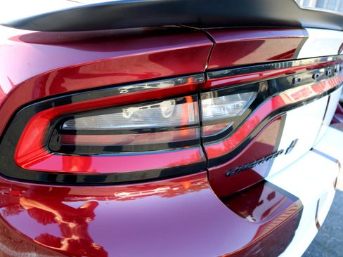 Used 2020 Dodge Charger SXT w/ Blacktop Package image 9