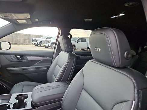 New 2026 Buick Enclave Sport Touring w/ Power Package image 11