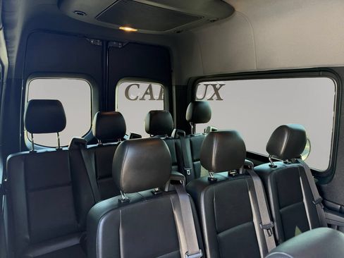 Used 2020 Mercedes-Benz Sprinter 2500 image 17