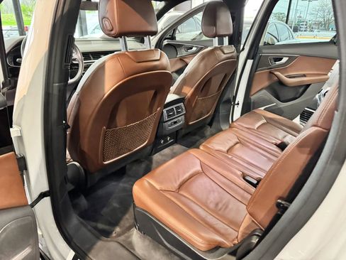 Used 2019 Audi Q7 3.0T Premium Plus image 18