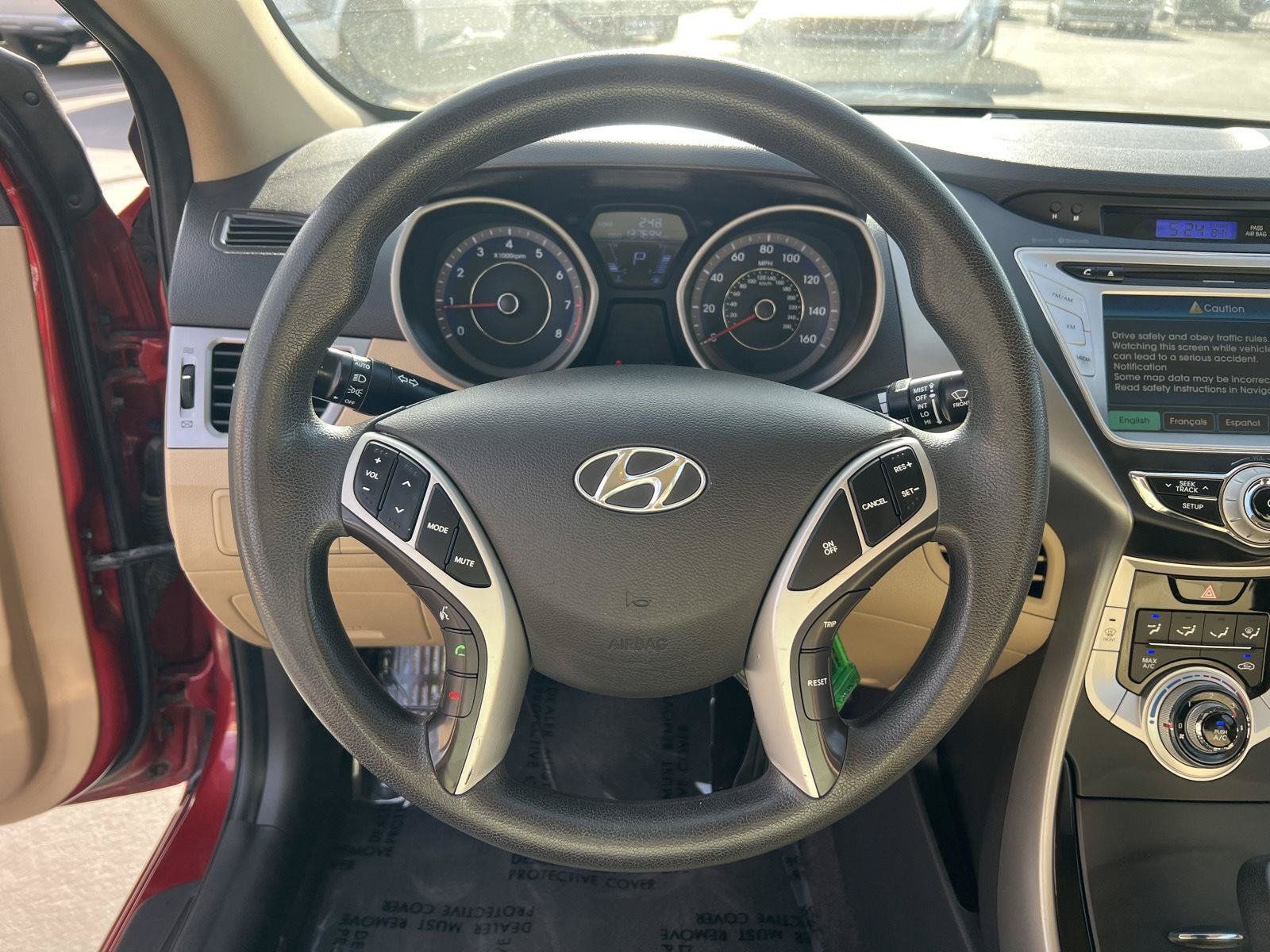 Used 2011 Hyundai Elantra GLS w/ Navigation Pkg 4 FWD image 6
