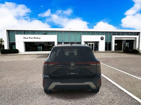 New 2025 Volkswagen Tiguan S image 7