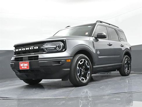 Used 2022 Ford Bronco Sport Outer Banks w/ Tech Package AWD/4WD image 31