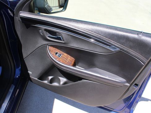 Used 2014 Chevrolet Impala LTZ FWD image 20