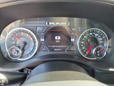 Used 2022 RAM 1500 Laramie AWD/4WD image 33