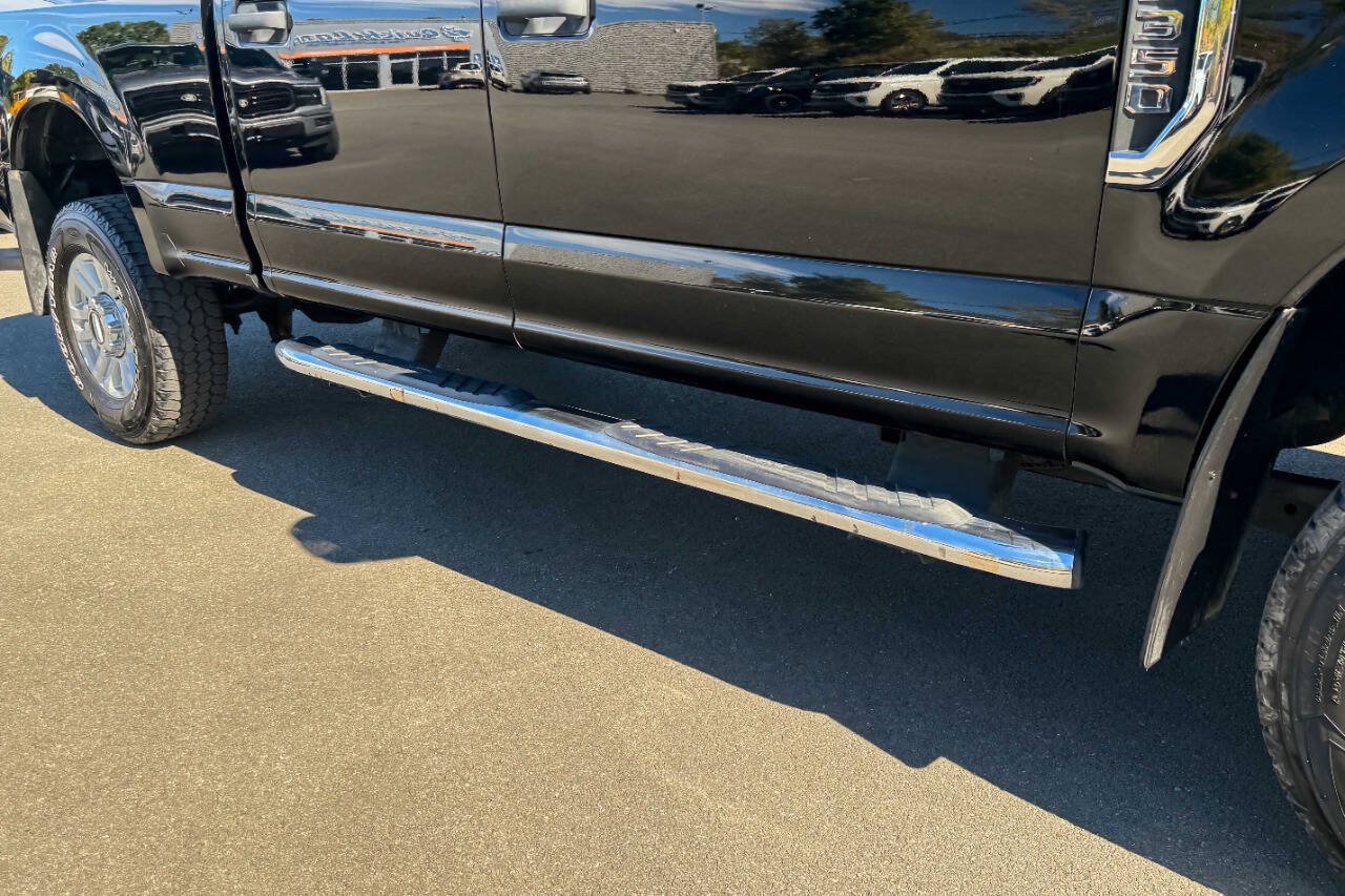 Used 2017 Ford F350 XLT AWD/4WD image 10
