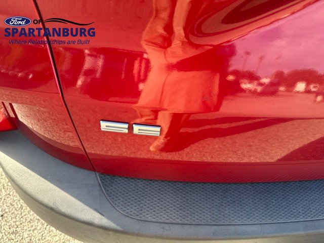 Used 2021 Ford Escape SE w/ SE Sport Appearance Package FWD image 8