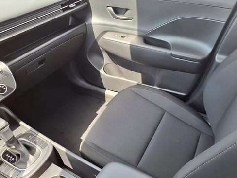 New 2026 Hyundai Kona SE image 15