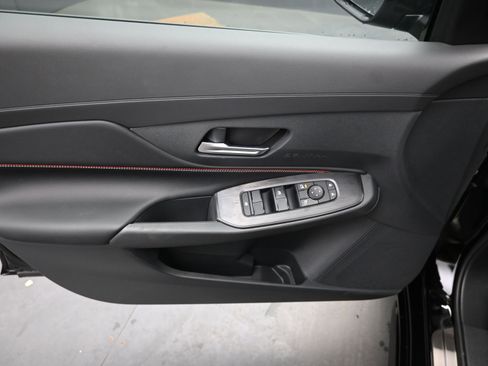 New 2026 Nissan Sentra SR FWD image 11