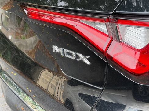 Used 2024 Acura MDX w/ Technology Package FWD image 6