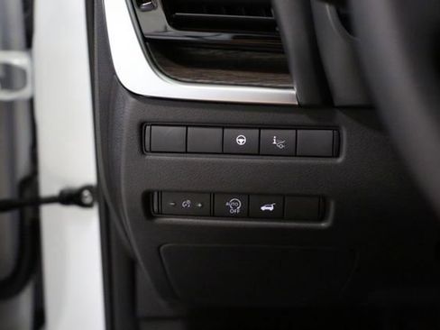 New 2026 Nissan Rogue Platinum w/ Platinum Premium Package image 9