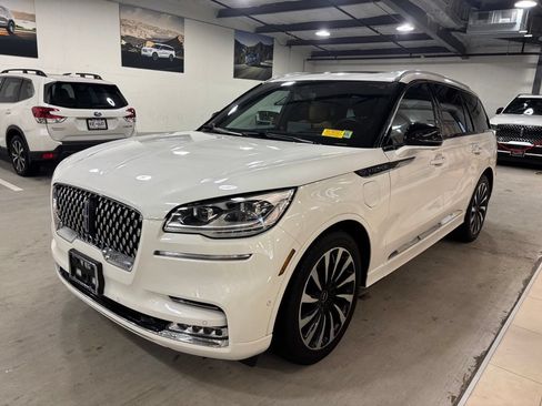 Used 2023 Lincoln Aviator Black Label Grand Touring w/ Class IV Trailer Tow Package AWD/4WD image 3