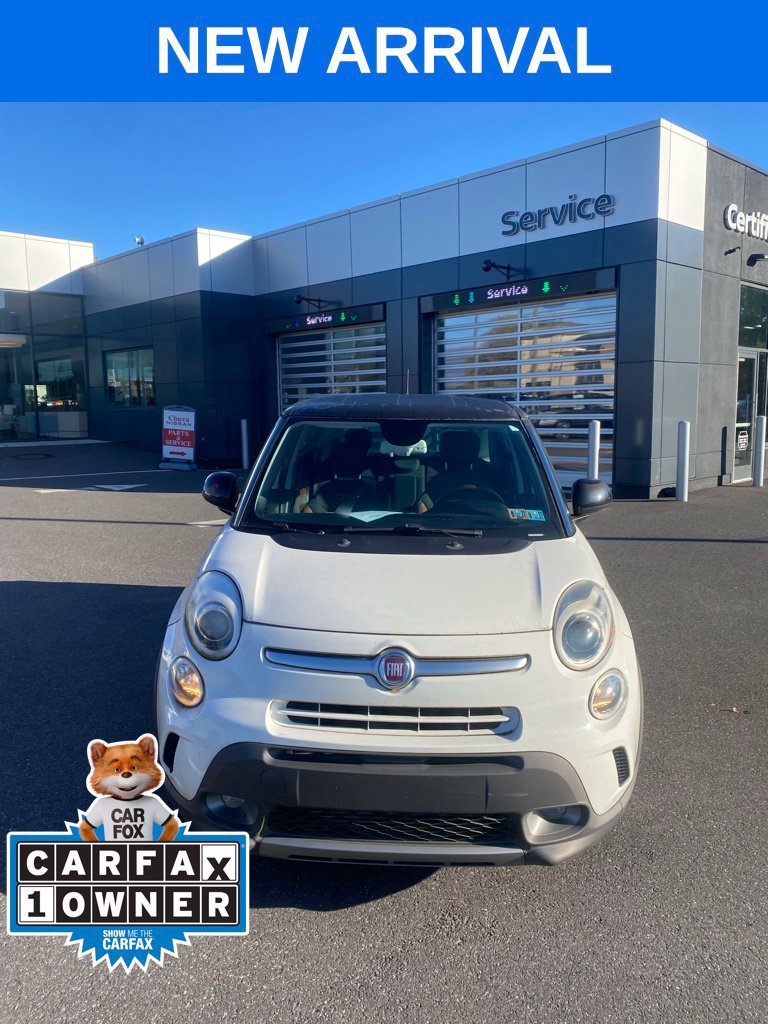 Used 2014 FIAT 500L Trekking w/ Popular Equipment Group FWD image 2