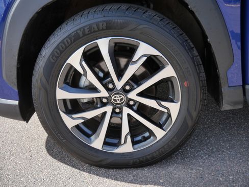 Certified 2025 Toyota Corolla Cross XLE AWD/4WD image 16