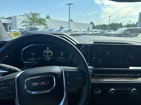 Used 2023 GMC Sierra 1500 Elevation AWD/4WD image 11