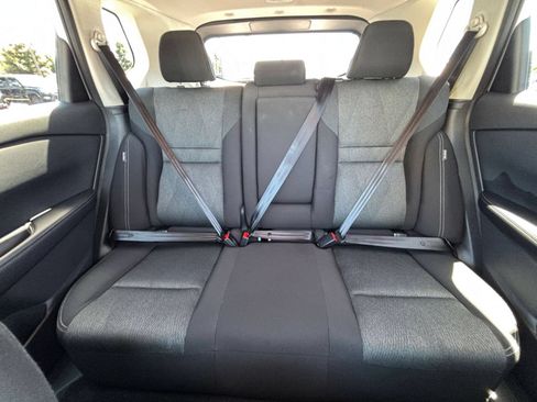 Used 2025 Nissan Rogue SV FWD image 40