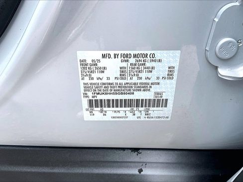 Certified 2025 Ford Explorer Platinum w/ LUX Leather Package image 36