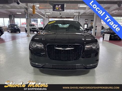 Used 2019 Chrysler 300 S w/ 300S Premium Group 2 image 8