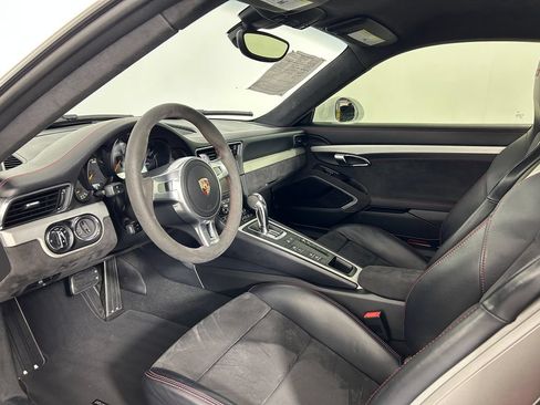 Certified 2015 Porsche 911 GT3 RWD image 4