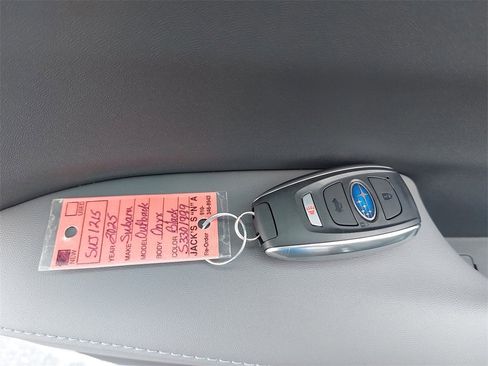 New 2025 Subaru Outback Onyx Edition image 27