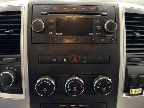 Used 2012 RAM 1500 Big Horn w/ Remote Start & Security Group image 23