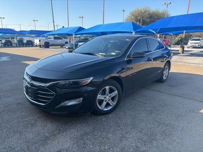 Used 2025 Chevrolet Malibu LS