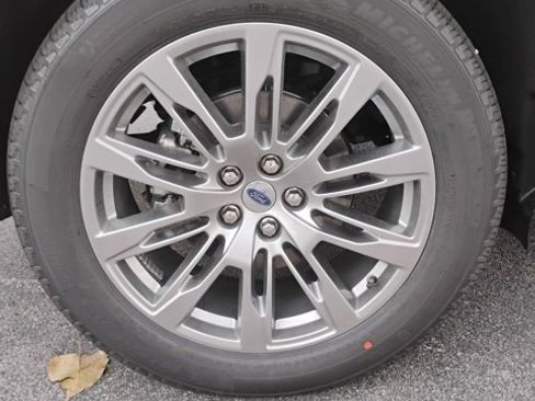 New 2026 Ford Explorer Active image 16