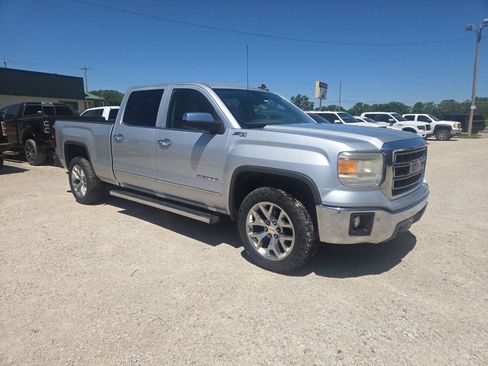 Used 2015 GMC Sierra 1500 SLT w/ SLT Crew Cab Value Package AWD/4WD image 1