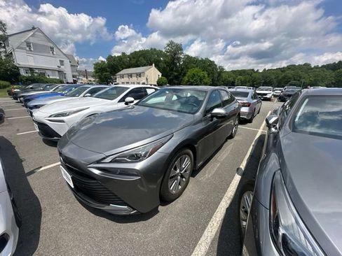 Used 2023 Toyota Mirai w/ Advanced Technology Package RWD image 9