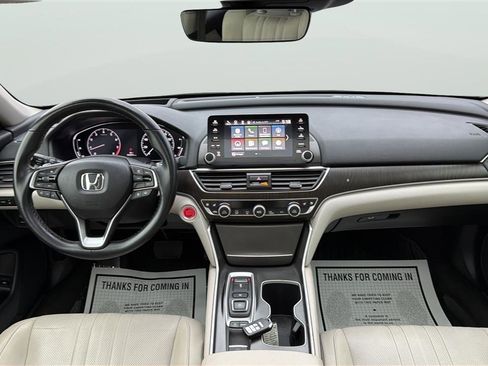 Used 2018 Honda Accord Touring image 21