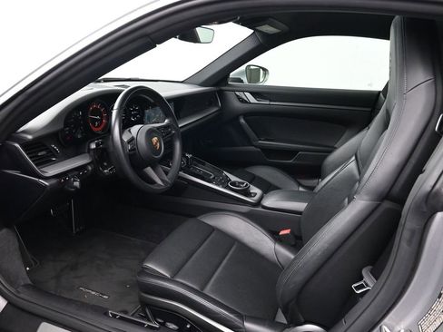 Used 2020 Porsche 911 Carrera S image 4
