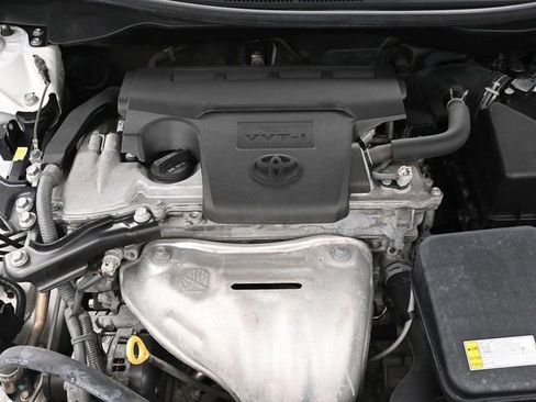 Used 2015 Toyota Camry SE FWD image 14