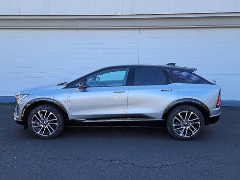 New 2026 Cadillac Optiq Sport 1 image 2