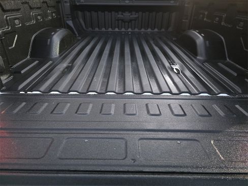 Used 2024 Chevrolet Silverado 2500 LT image 23