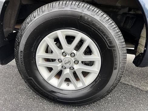 Used 2017 Nissan Frontier SV w/ SV Value Truck Package image 11