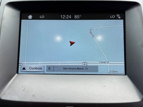Used 2017 Ford Edge Titanium w/ Technology Package FWD image 24