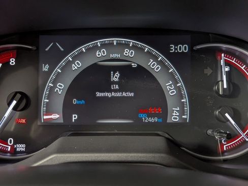 Certified 2025 Toyota RAV4 LE image 39