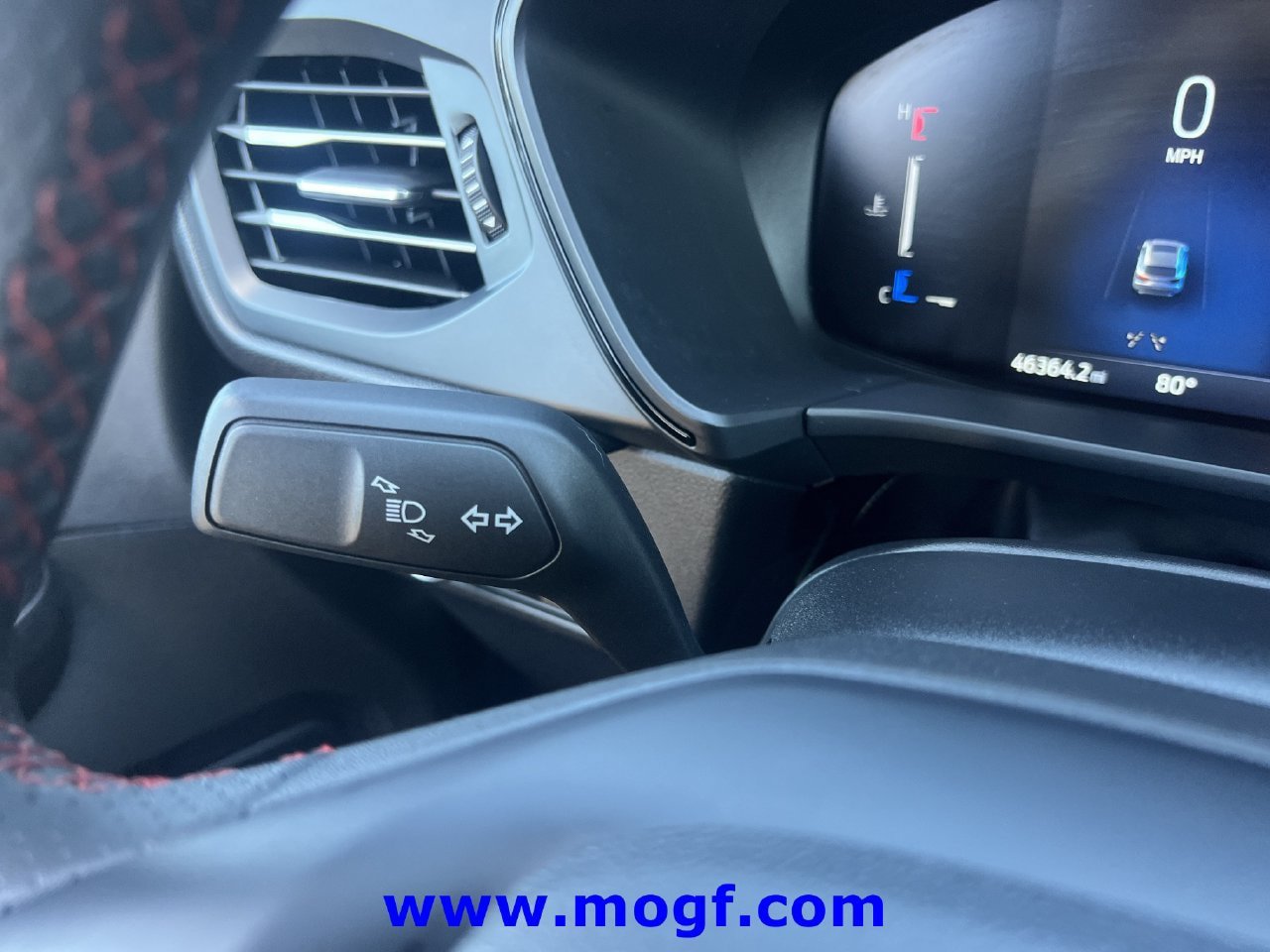 Used 2025 Ford Escape ST-Line FWD image 13