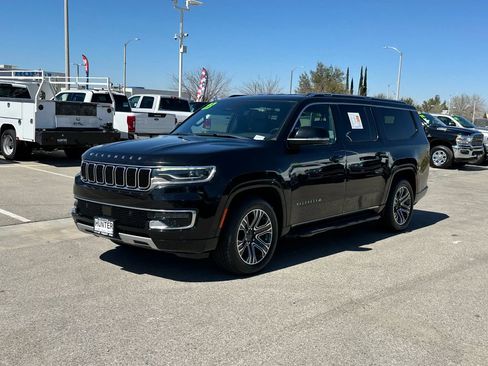 Certified 2023 Jeep Wagoneer L Series II image 2