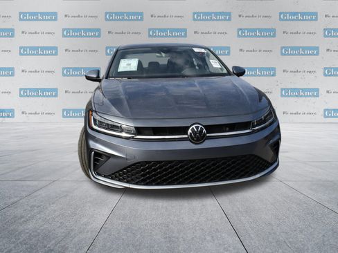 Used 2025 Volkswagen Jetta Sport image 2