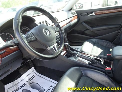 Used 2013 Volkswagen Passat 3.6 SEL Premium FWD image 11
