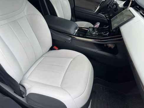 Used 2023 Land Rover Range Rover Sport SE Dynamic image 28