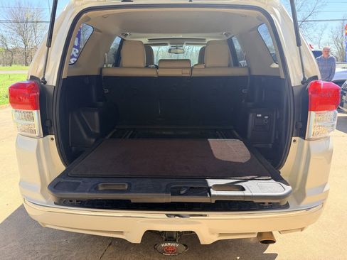 Used 2012 Toyota 4Runner Limited image 11