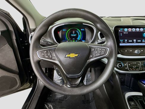Used 2018 Chevrolet Volt LT image 13