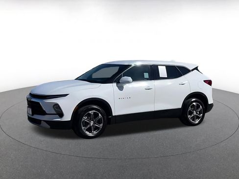 Used 2025 Chevrolet Blazer LT image 8