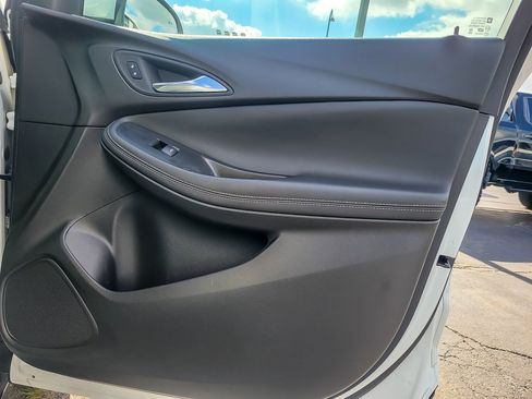 Used 2024 Buick Encore GX Sport Touring image 20