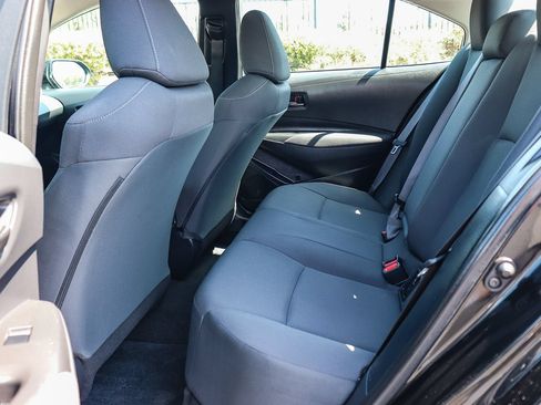 Certified 2022 Toyota Corolla LE w/ Carpet Mat Package (TMS) FWD image 21